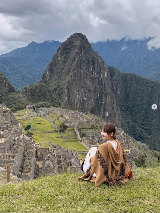 Với các streamer, influencer, việc cân bằng giữa thu hút sự chú ý và giữ hình ảnh chuyên nghiệp ngày càng trở nên khó khăn, đặc biệt khi mọi động thái đều có thể bị phóng đại và mổ xẻ dưới con mắt của cộng đồng mạng.