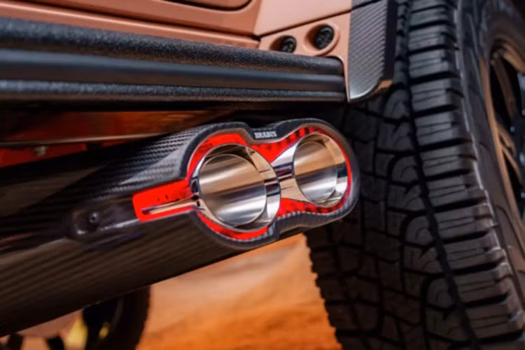 Trong khi đó, 800 XL Cabrio tập trung vào khả năng off-road với hệ thống treo portal axle chuyên dụng, mang lại khoảng sáng gầm lên tới 480 mm.