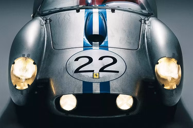 Những chiếc Ferrari Testa Rossa "bản sao" này đều đã được Ferrari cấp phép chính thức. Đồng nghĩa, chủ nhân của chiếc xe này sẽ không lo việc nhận thư từ đội ngũ pháp lý của Maranello.