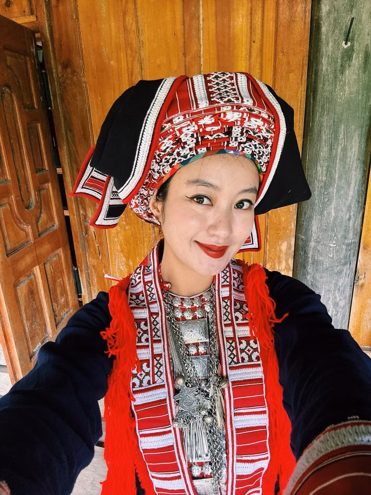 Chuyến đi của Mi Vân không chỉ là một hành trình khám phá cá nhân mà còn là một cách lan tỏa tình yêu và sự trân trọng đối với di sản văn hóa phong phú, đa dạng của Việt Nam.