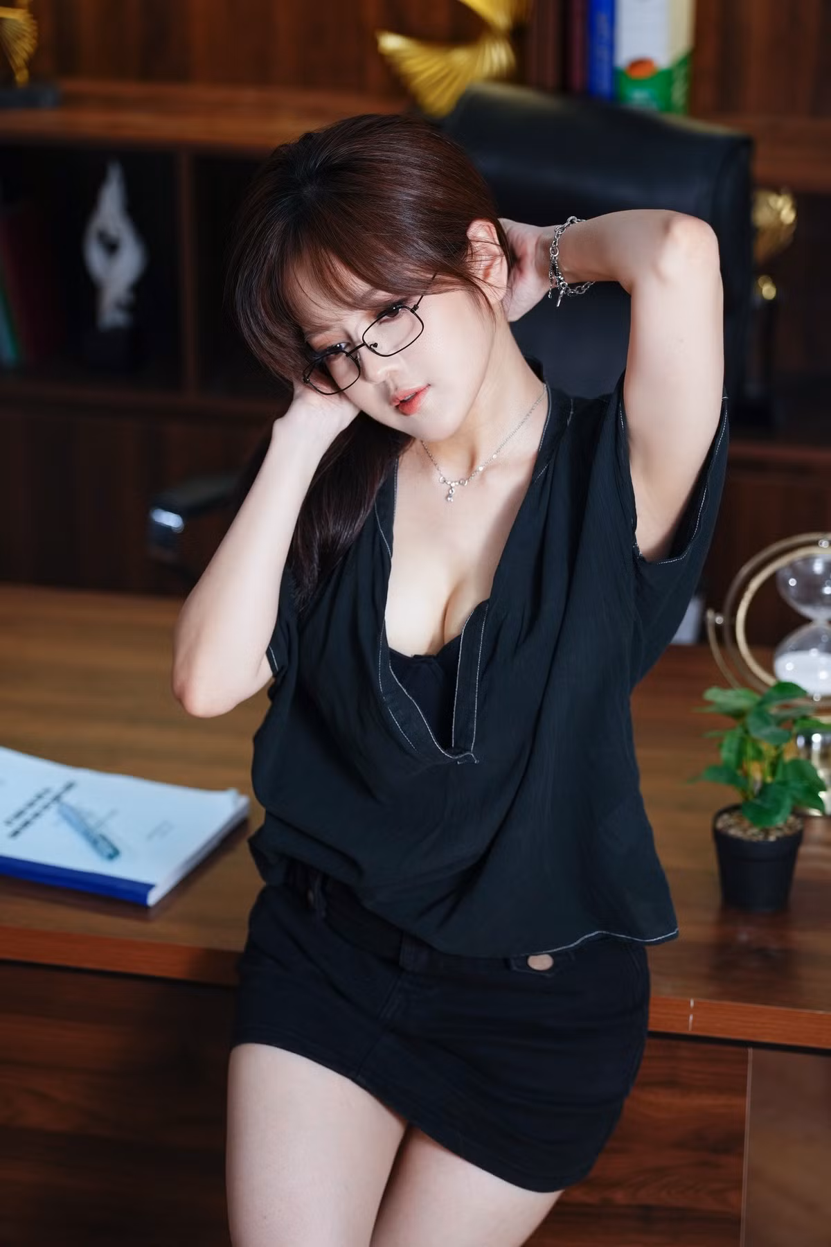Trang Đỗ (Đỗ Huyền Trang) là một trong những nữ game thủ – coser nổi tiếng trong cộng đồng Liên Minh Huyền Thoại tại Việt Nam. Cô được yêu mến bởi gương mặt xinh xắn, giọng nói ngọt ngào, đậm chất đáng yêu của phong cách Nhật Bản.