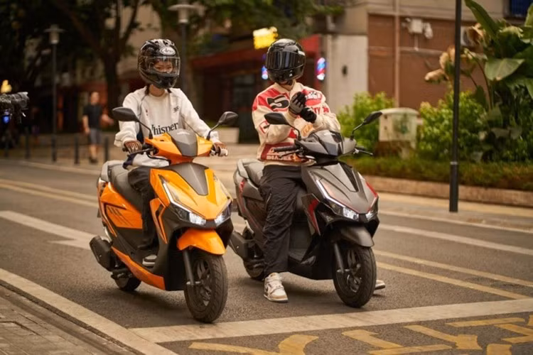 Mẫu xe ga Honda NWX 125 được trang bị động cơ ESP125 thế hệ mới của Honda. Dung tích thực tế của động cơ này là 124 cc, công suất 9,38 mã lực và mô-men xoắn 10 Nm.