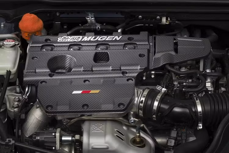 Trong khi đó, giá bán lẻ của mẫu xe thể thao hiệu năng cao Honda Civic Type R tại Nhật Bản dao động từ 4.997.300 đến 6.179.800 yen (32.500–40.100 USD).