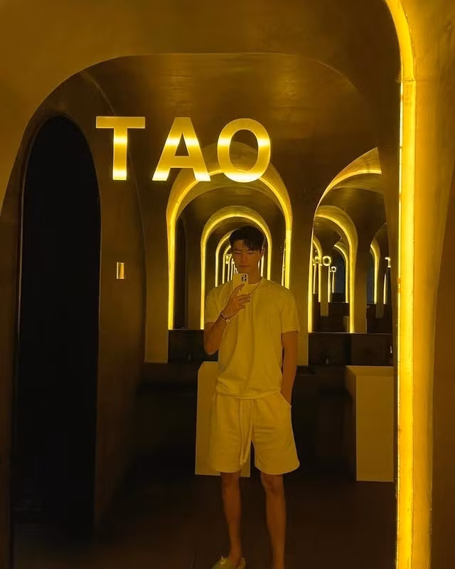 Huo cũng yêu thích thủ thành Alisson của Liverpool - người có lối chơi khá toàn diện, từ kỹ thuật rê bóng, bắt bóng cho đến khả năng ra vào chính xác.