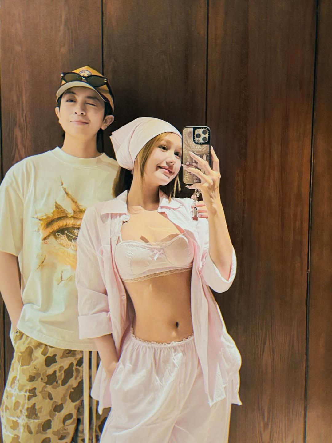 Xoài Non đã chứng minh rằng, bất kể những biến cố trong cuộc sống, việc chăm sóc bản thân và sống hết mình với đam mê luôn là chìa khóa để tỏa sáng.