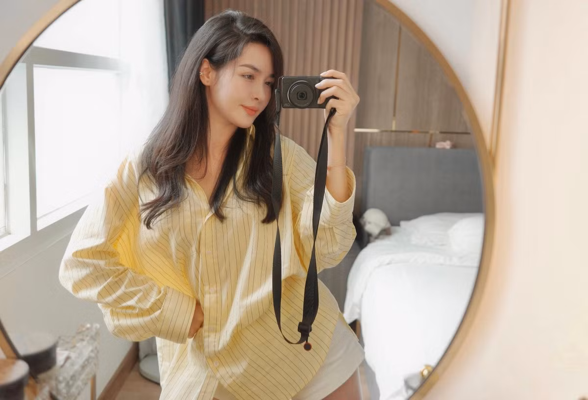 Tên tuổi của Vũ Thanh Quỳnh (sinh năm 1992, Nam Định) gắn liền với câu chuyện "vịt hóa thiên nga" đầy cảm hứng từ chương trình truyền hình thực tế "Change Life - Thay đổi cuộc sống".