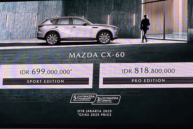 Điểm khác biệt đáng kể là hệ dẫn động. Thay vì hệ dẫn động bốn bánh toàn thời gian (AWD) như trên bản Pro, CX-60 Sport chỉ được trang bị hệ dẫn động cầu sau. Việc này giúp hạ giá thành nhưng đồng thời khiến xe không còn chế độ lái Off-road và hỗ trợ đổ đèo.