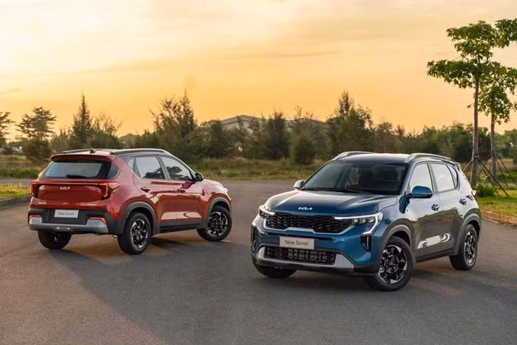 Kia Sonet: 924 xe ﻿Trong tháng đầu tiên của năm 2026, Kia Sonet một lần nữa đứng thứ hai trong phân khúc SUV hạng A. Doanh số của mẫu xe Hàn Quốc này đạt 924 chiếc, giảm 19,5%. Với những ai yêu thích SUV hạng A, Sonet là một lựa chọn đáng cân nhắc. Mẫu xe này gây ấn tượng với thiết kế hiện đại, bắt mắt, trang bị vừa phải và thương hiệu uy tín.