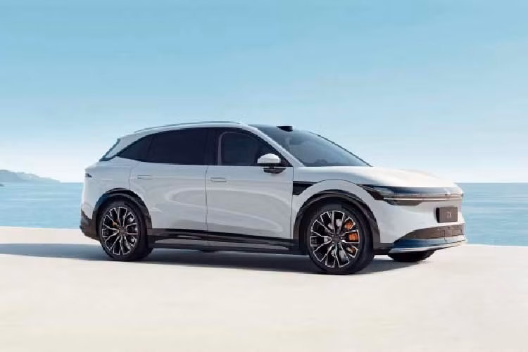 Từ thị trường nội địa Trung Quốc, Zeekr đang tăng tốc mở rộng ra quốc tế và việc mẫu SUV cỡ trung Zeekr 7X 2026 chính thức ra mắt thị trường Australia cho thấy tham vọng cạnh tranh trực diện với Tesla Model Y không còn dừng ở mức tuyên bố.