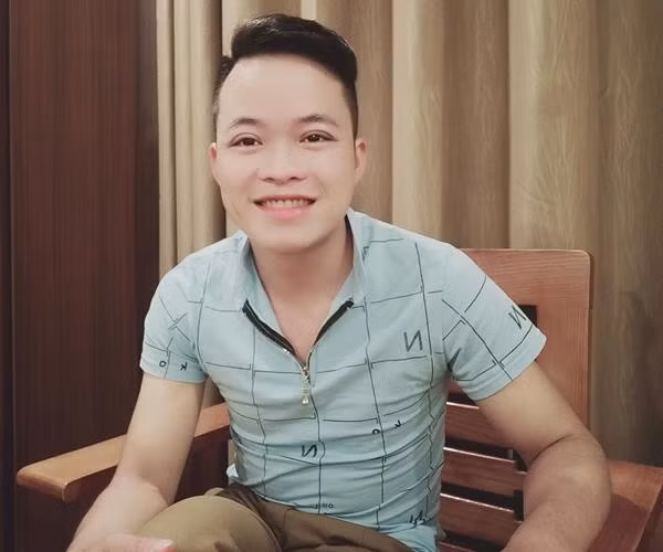 Kể từ đó trở đi, vợ chồng anh Hoa Cương và cô Thu Sao chọn cuộc sống yên bình, ít khi tạo chiêu trò sốc.