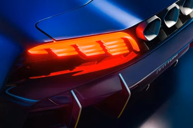 Pininfarina, biểu tượng của thiết kế ôtô Ý, từng tạo nên vẻ đẹp bất hủ cho Ferrari, Alfa Romeo và nhiều thương hiệu khác, nay lại để AI góp phần định hình một siêu xe mang tên mình, điều mà nhiều người coi là “dị giáo” trong thế giới sáng tạo cơ khí.