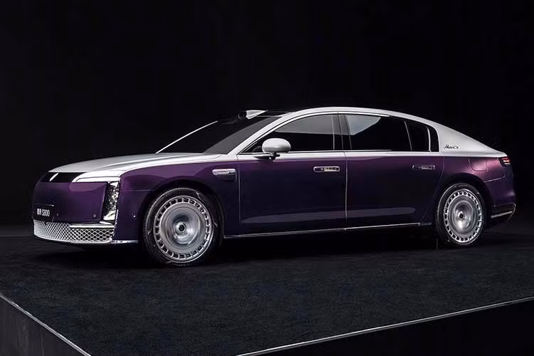 Thị trường xe sang tại Trung Quốc đang chứng kiến sự thay đổi đáng chú ý khi các thương hiệu nội địa ngày càng gia tăng sức ảnh hưởng. Một ví dụ điển hình là Maextro S800 2026 mới, mẫu sedan hạng sang do liên doanh có sự tham gia của Huawei phát triển.