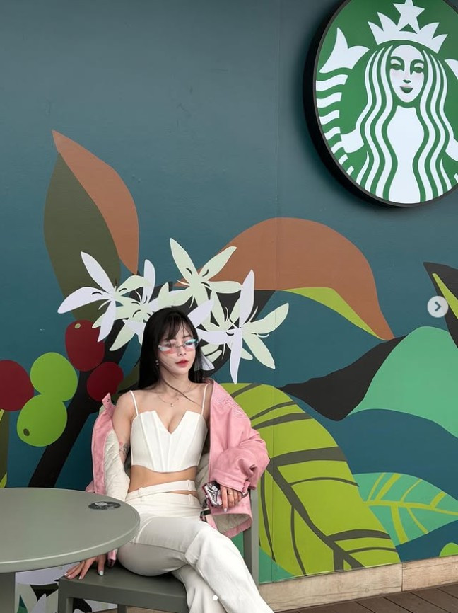 Tôi từng nói với các bạn rằng HCV quan trọng, nhưng chiến thắng bản thân mình mới quan trọng hơn. Đầu tiên phải chiến thắng chính mình, còn lại, khi đã cố gắng hết sức thì ngay cả bản thân cũng không hối hận. Tôi tin chắc rằng dù kết quả thế nào, chỉ cần chiến thắng được chính bản thân, vượt qua giới hạn của mình là đã thành công". Châu Tuyết Vân nói thêm.