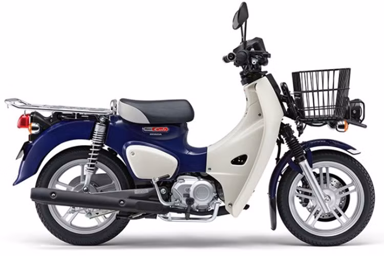Mẫu xe máy Honda Cub 110 Pro 2025 tại thị trường nội địa Nhật Bản nhằm đáp ứng nhu cầu của những khách hàng đặc biệt như shipper, các quán ăn, cửa hàng,... với nhiều chi tiết riêng biệt.