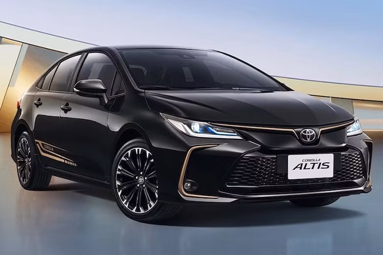 Toyota Corolla đã chính thưc tròn 60 tuổi, và trong khi thế hệ tiếp theo được kỳ vọng sẽ mang đến những thay đổi đột phá về thiết kế và công nghệ, Toyota đang tiễn biệt mẫu xe hiện tại bằng một loạt các phiên bản đặc biệt nhân dịp kỷ niệm.