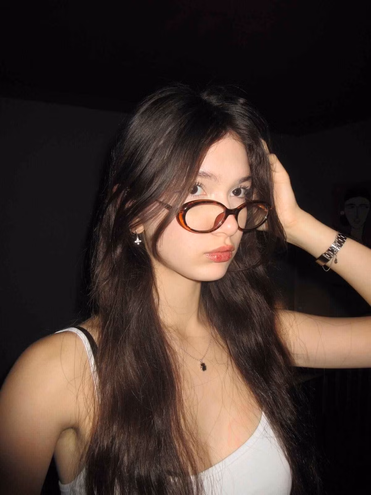 Điểm gây chú ý nhất ở Thanh Giang chính là đôi mắt đẹp cuốn hút - một nét đặc trưng của vẻ đẹp lai Nga - Việt trong gia đình Văn Lâm.