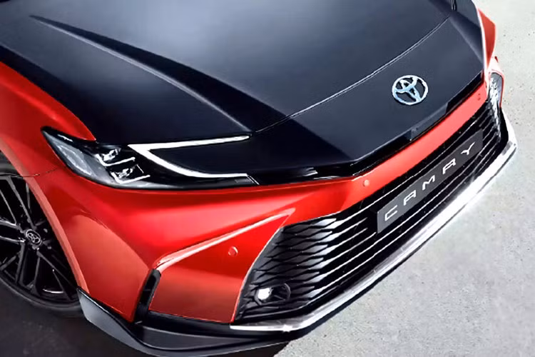 Xe còn được trang bị bộ mâm hợp kim sơn đen mới cùng bộ bodykit thể thao với ốp cản trước – sau được làm sắc sảo hơn và cánh lướt gió nhỏ ở đuôi xe. Dù không có nâng cấp về vận hành, mẫu xe mới gây ấn tượng mạnh nhờ diện mạo thể thao, loạt tiện nghi cao cấp...