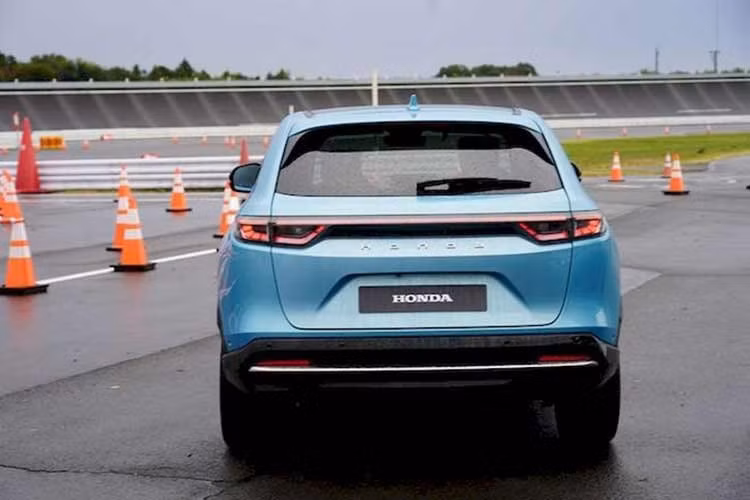 Dù triển vọng của các mẫu xe điện cỡ lớn không mấy khả quan, Honda vẫn chưa từ bỏ hoàn toàn phân khúc này. Mẫu Honda Super-N sẽ sớm được giới thiệu tại Anh và châu Âu sau khi ra mắt tại Nhật Bản. Mẫu xe hatchback thuần điện cỡ nhỏ này lấy cảm hứng thiết kế từ Honda City Turbo II, kết hợp ngoại hình thể thao với mô-tơ điện có công suất tối đa 94 mã lực.