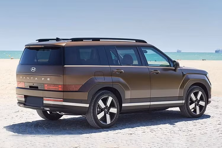 Cả 2 bản đều dùng động cơ xăng tăng áp 1.6L Smartstream T-GDI kết hợp mô-tơ điện, cho công suất 232 mã lực và mô-men xoắn 264 Nm, đi kèm hộp số tự động 6 cấp và dẫn động cầu trước. Nguồn năng lượng cho mô-tơ điện đến từ bộ pin lithium-ion 1,49 kWh đặt dưới sàn xe. Mức tiêu thụ nhiên liệu trung bình chỉ 5,1 lít/100 km trên đường hỗn hợp.