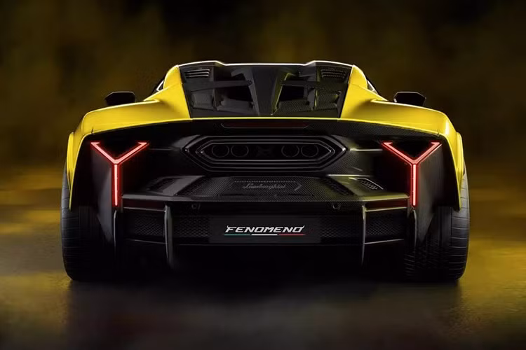 Lamborghini Fenomeno là mẫu siêu xe mới nhất thuộc dòng sản phẩm “few-off” của thương hiệu "bò tót" đến từ Ý, nó được đánh giá sở hữu thiết kế cực đoan, hiệu suất vượt trội và số lượng sản xuất giới hạn chỉ 29 chiếc.