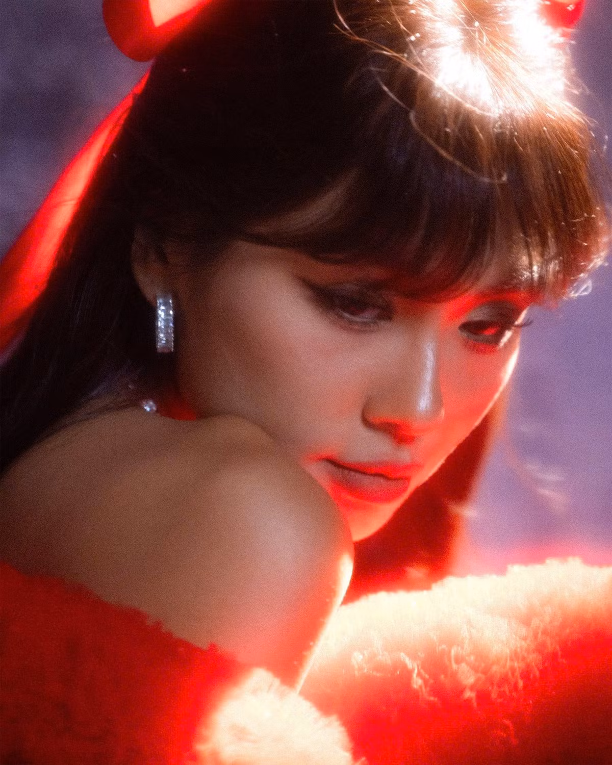 Tên tuổi của Thảo Nhi Lê thực sự bùng nổ khi cô giành danh hiệu Á hậu 1 tại Hoa hậu Hoàn vũ Việt Nam 2022. Trước đó, cô cũng từng đạt Á hậu 1 Hoa hậu người Việt tại châu Âu năm 2011.