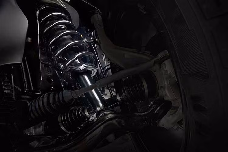 So với xe ở thị trường Úc, Ford Ranger Wildtrak X dành cho Thái Lan sở hữu một thay đổi đáng chú ý nhất chính là động cơ. Theo đó, mẫu xe bán tải này dùng động cơ diesel V6, tăng áp kép, dung tích 3.0L tương tự Ford Ranger Super Duty. Động cơ này cho công suất tối đa 250 mã lực tại tua máy 3.250 vòng/phút và mô-men xoắn cực đại 600 Nm tại dải tua máy 1.750-2.250 vòng/phút.