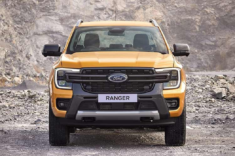 Tại thị trường Thái Lan, Ford Ranger Wildtrak X có giá 1,469 triệu Baht (khoảng 1,2 tỷ đồng). Như vậy, xe vẫn rẻ hơn đáng kể so với người anh em Ford Ranger Super Duty (1,599 triệu Baht, tương đương 1,31 tỷ đồng). Cũng như Ranger Super Duty, Ford Ranger Wildtrak X khó có cửa về Việt Nam vì nhiều chính sách mới.