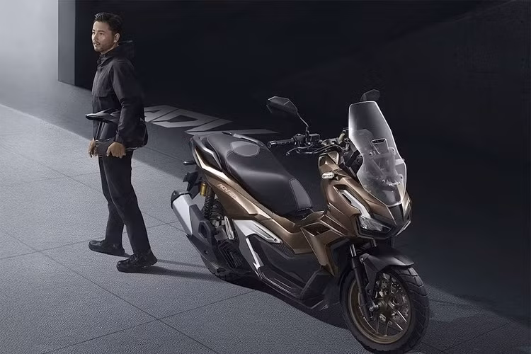 Honda ADV160 RoadSync 2026 mới được trình làng tại Indonesia từ tháng 9/2025 và sau khi nhận được phản hồi tích cực từ thị trường, nhà sản xuất Nhật Bản dường như đang có kế hoạch mở rộng thị trường cho mẫu xe này.