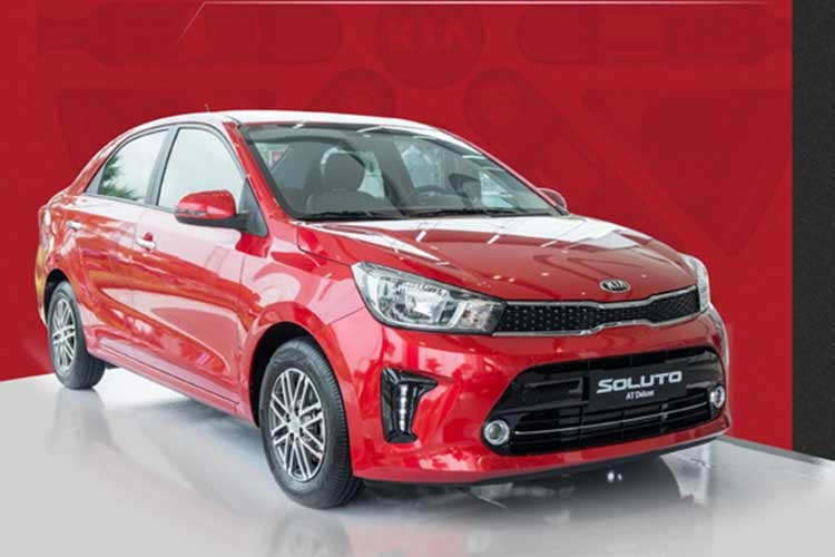 8. Kia Soluto: 53 xe ﻿Soluto là mẫu xe Kia thứ ba bị xướng tên trong top 10 ôtô bán kém nhất Việt Nam tháng 12/2025. Xe sở hữu doanh số 53 chiếc, tăng trưởng 60,6%. Kia Soluto là mẫu xe thuộc hàng rẻ nhất phân khúc sedan hạng B tại Việt Nam với giá chỉ từ 386-449 triệu đồng. Tuy nhiên, thiết kế và trang bị của xe lại không đủ sức hấp dẫn trong mắt người tiêu dùng.