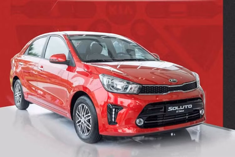 8. Kia Soluto: 53 xe ﻿Soluto là mẫu xe Kia thứ ba bị xướng tên trong top 10 ôtô bán kém nhất Việt Nam tháng 12/2025. Xe sở hữu doanh số 53 chiếc, tăng trưởng 60,6%. Kia Soluto là mẫu xe thuộc hàng rẻ nhất phân khúc sedan hạng B tại Việt Nam với giá chỉ từ 386-449 triệu đồng. Tuy nhiên, thiết kế và trang bị của xe lại không đủ sức hấp dẫn trong mắt người tiêu dùng.
