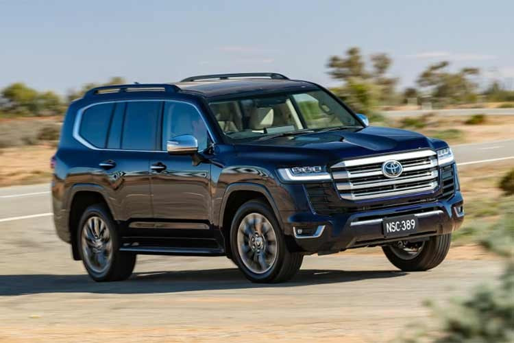 Toyota Land Cruiser 300 HEV 2026 – phiên bản hybrid của dòng xe SUV hạng sang đầu bảng – đang tiến gần hơn đến thời điểm ra mắt tại khu vực Đông Nam Á khi mới đây đã chính thức xuất hiện trong danh sách xe điện hóa được công nhận bởi Bộ Năng lượng Philippines (DOE).