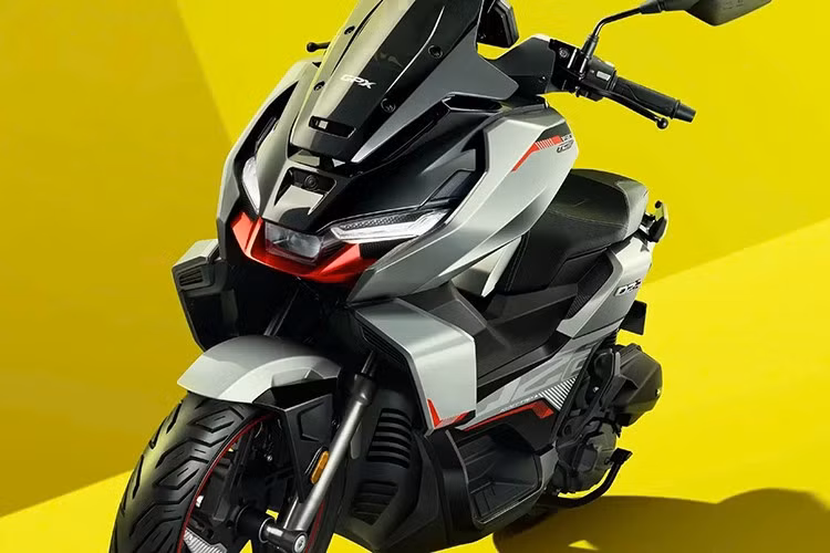 Sức mạnh của xe đến từ động cơ HYPER-i dung tích 149,6cc, loại 1 xy-lanh, 4 kỳ, SOHC, 4 van, làm mát bằng chất lỏng. Khối động cơ mới này cho khả năng phản ứng tay ga nhanh, mạnh ở dải tua đầu và giữa, giúp xe tăng tốc mượt mà, dễ kiểm soát.