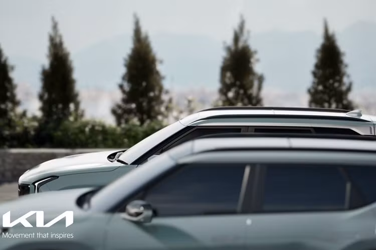 Ngoại hình mẫu xe SUV Kia Seltos 2027 mới gây ấn tượng với tỷ lệ thân xe vững chãi, các đường nét sắc sảo cùng ốp thân mạnh mẽ, tạo nên diện mạo năng động, tự tin và đậm cá tính.