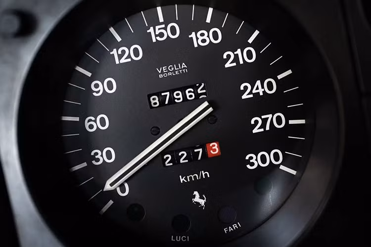 Ferrari 365 GT4 được người Ý giới thiệu vào năm 1972 như một chiếc siêu xe có 4 chỗ ngồi, nhằm thay thế cho 365 GTC/4 và mang đến cho những chiếc xe sản xuất tại Ý một diện mạo mới, khác biệt đáng kể so với mẫu fastback trước đó - điều này đạt được nhờ sự giúp đỡ của Pininfarina.