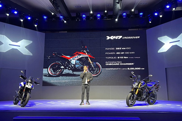 Hãng startup xe điện Ultraviolette định vị X-47 là một mẫu mô tô đa dụng, phù hợp cho việc di chuyển trong thành phố, đi đường trường và cả trên những địa hình hỗn hợp.