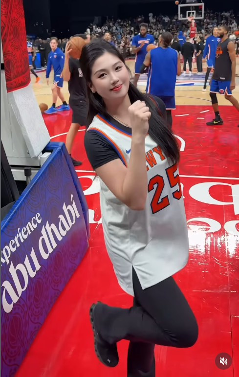 Đằng sau ngoại hình nổi bật của 182liqinchun chắc chắn là quá trình tập luyện nghiêm túc, kỷ luật cao và niềm đam mê thực sự với bóng rổ nói riêng cũng như thể thao nói chung.