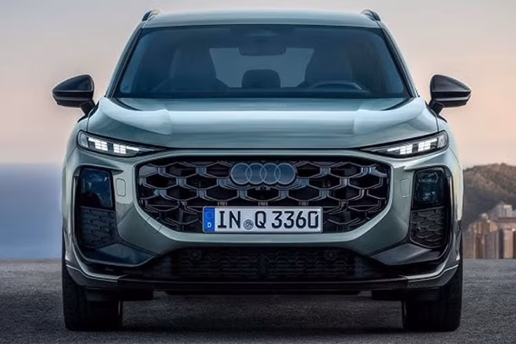 Q3 2026 cung cấp ba tùy chọn hệ truyền động: động cơ xăng (1.5L 148 mã lực hoặc 2.0L 261 mã lực), động cơ dầu TDI (148 mã lực) và phiên bản plug-in hybrid (PHEV).