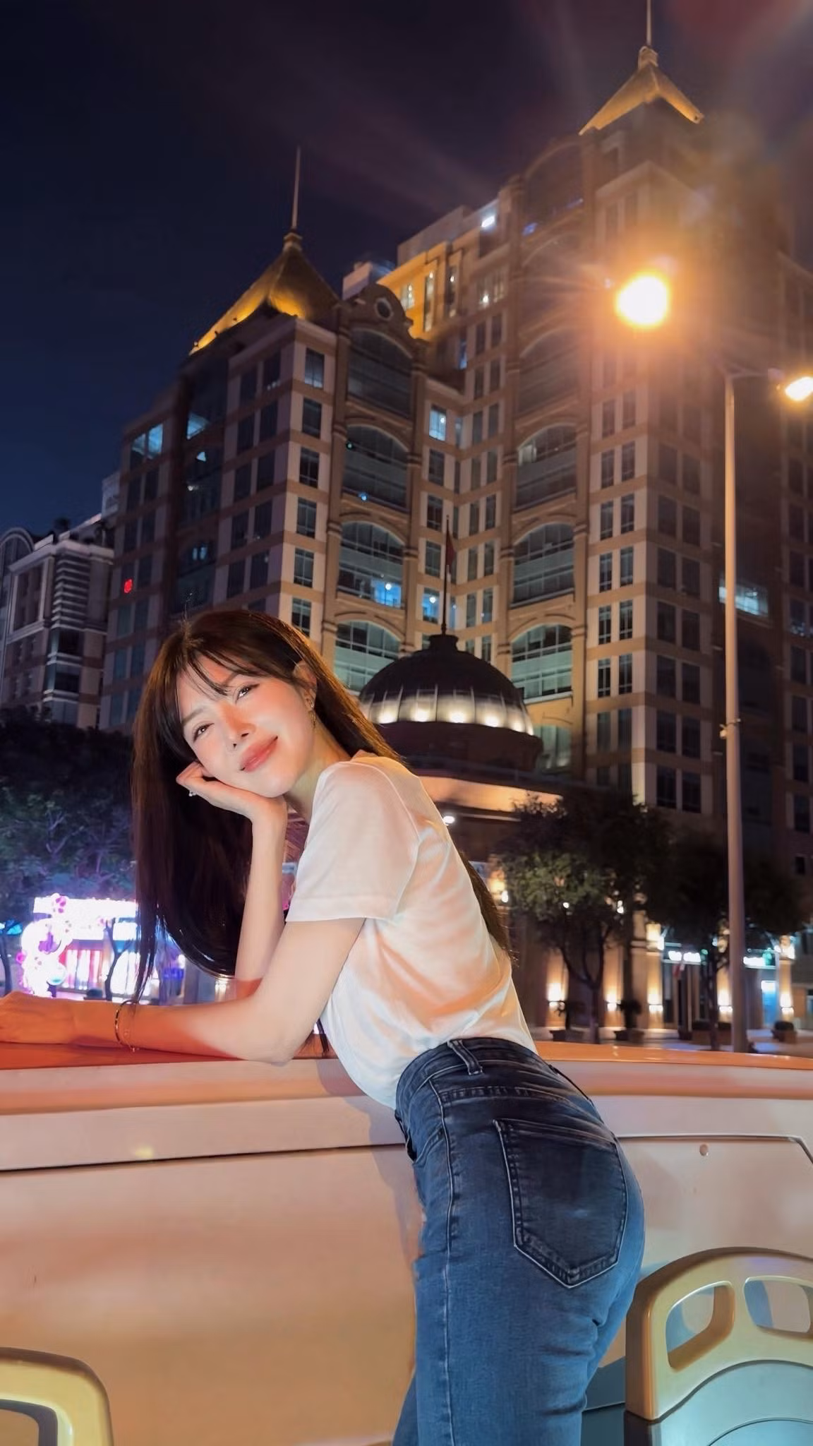 Vốn được biết đến là một trong những hot girl, người mẫu ảnh sở hữu vẻ đẹp ngọt ngào, quyến rũ trên mạng xã hội, Lilly Luta (Nguyễn Thị Lượm) thường xuyên chia sẻ những khoảnh khắc đời thường, giản dị.