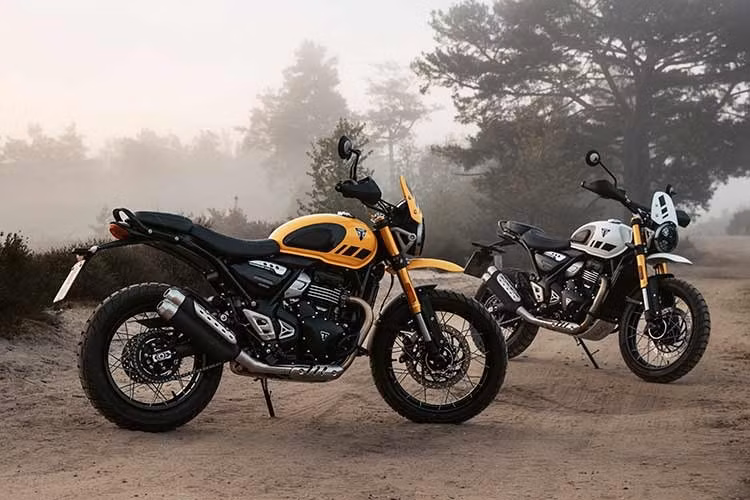 Xe sử dụng cụm đồng hồ tốc độ analog cỡ lớn đặt trung tâm, tích hợp màn hình LCD hiển thị vòng tua kỹ thuật số, quãng đường còn lại theo mức nhiên liệu và chỉ báo cấp số.