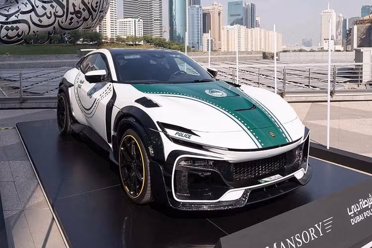Tương tự các siêu xe khác trong đội hình như Bugatti Veyron hay Aston Martin One-77, chiếc Lamborghini Revuelto độ Mansory này sẽ chủ yếu thực hiện nhiệm vụ quảng bá hình ảnh thành phố.