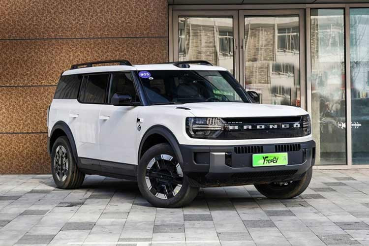 Ford Việt Nam hiện đang quan tâm sát sao đến lộ trình điện hóa, đặc biệt là sau những động thái với mẫu Mustang Mach-E, việc đưa Bronco phiên bản EREV về nước là một kịch bản hoàn toàn khả thi. Đây sẽ là quân bài chiến lược giúp hãng xe Mỹ đón đầu xu hướng xe xanh hiện nay.