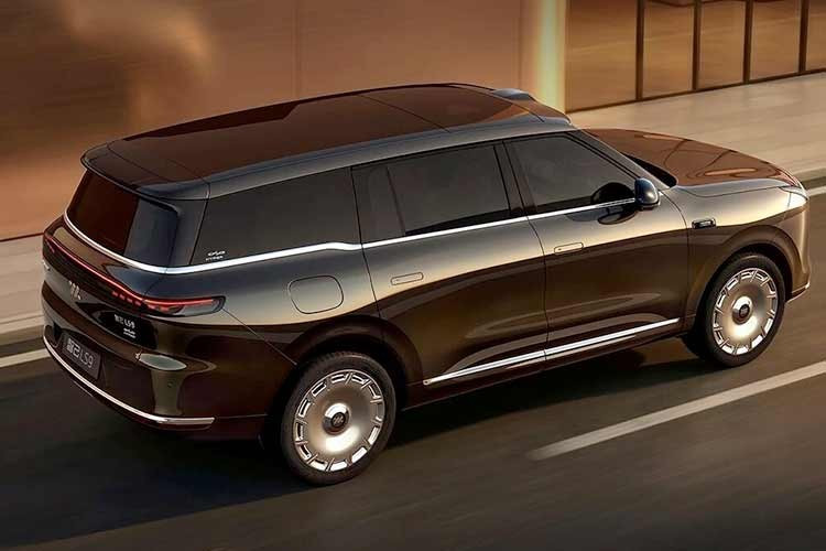 LS9 Hyper là một mẫu SUV cỡ lớn thực thụ. Xe dài 5.279 mm, rộng 2.000 mm, cao 1.806 mm, trong khi chiều dài cơ sở lên tới 3.160 mm. Ngoại thất của LS9 Hyper không quá đột phá nhưng mang dáng vẻ sang trọng. Phía trước nổi bật với dải đèn LED nằm vắt ngang đầu xe và cụm đèn pha đặt dọc. Xe được trang bị cảm biến LiDAR gắn trên nóc và tùy chọn mâm với đường kính từ 20-22 inch.