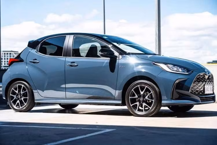 Với loạt nâng cấp đáng giá này, mức giá của xe tại thị trường Nhật dự kiến sẽ tăng thêm từ 200.000 đến 300.000 Yên (khoảng 34 - 50,8 triệu đồng). Tuy nhiên, đây được xem là mức điều chỉnh hợp lý cho những giá trị sử dụng thực tế và công nghệ hiện đại mà mẫu xe này mang lại.