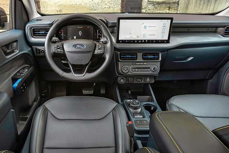 Việc thiếu tùy chọn hybrid, giá tổng thể cao hơn và kiểu dáng thiên về crossover đã dẫn đến nhu cầu thấp đối với Santa Cruz, mẫu xe này chỉ bán được 25.499 chiếc trong năm 2025, giảm 20% so với 32.033 chiếc được báo cáo vào năm 2024.