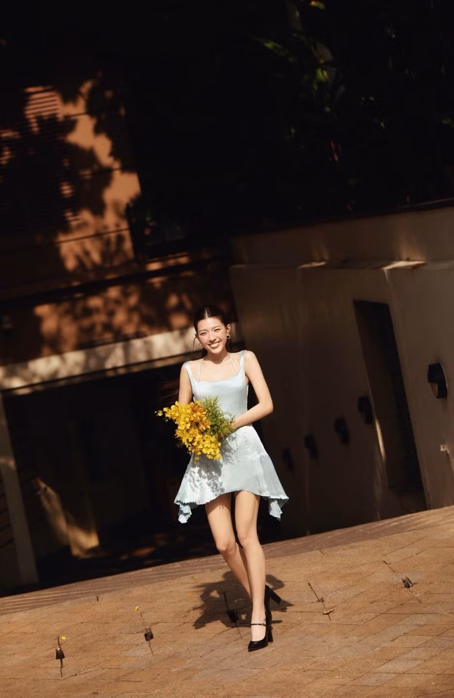 Sau cuộc thi, cô lần lượt ra mắt các sản phẩm âm nhạc như “Một mình”, “Sao Hiểu Được”, trong đó MV mang đậm cảm hứng anime đã giúp tên tuổi LAMOON đến gần hơn với khán giả trẻ.