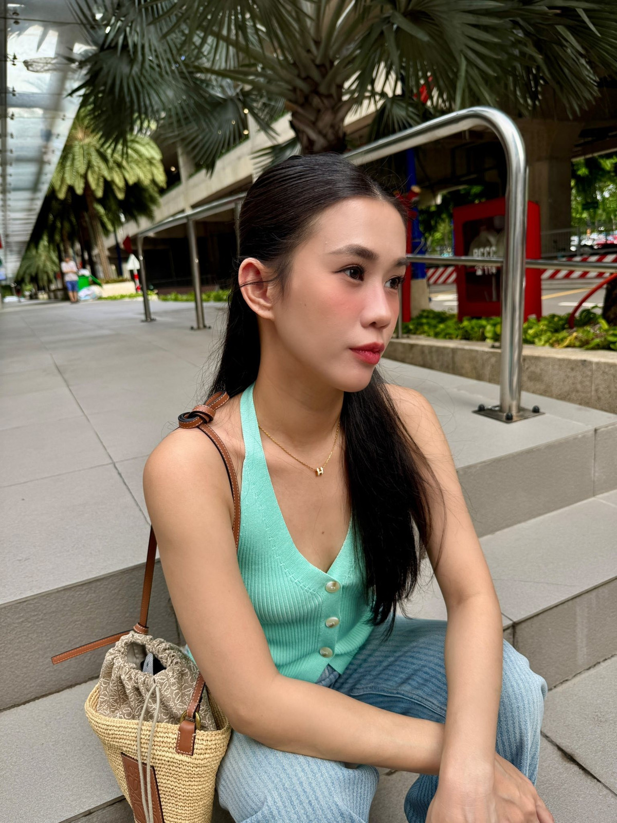 Trải qua nhiều năm hoạt động nghệ thuật, Ngọc Thảo được nhận xét là ngày càng “lên hương” về nhan sắc. Ở tuổi ngoài 30, cô vẫn giữ được vẻ ngoài trẻ trung, làn da mịn màng cùng thần thái nền nã.