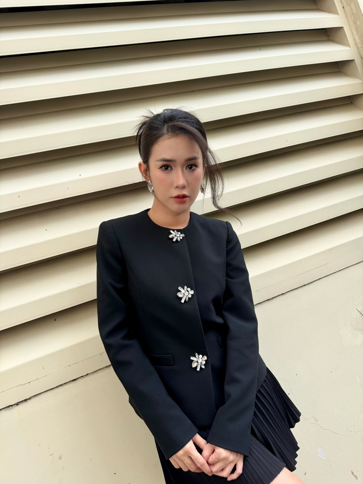 Sở hữu gương mặt thanh tú, nụ cười duyên và phong cách nhẹ nhàng, cô nhanh chóng trở thành gương mặt quen thuộc trên các tạp chí tuổi teen và sàn diễn thời trang giai đoạn cuối những năm 2000.