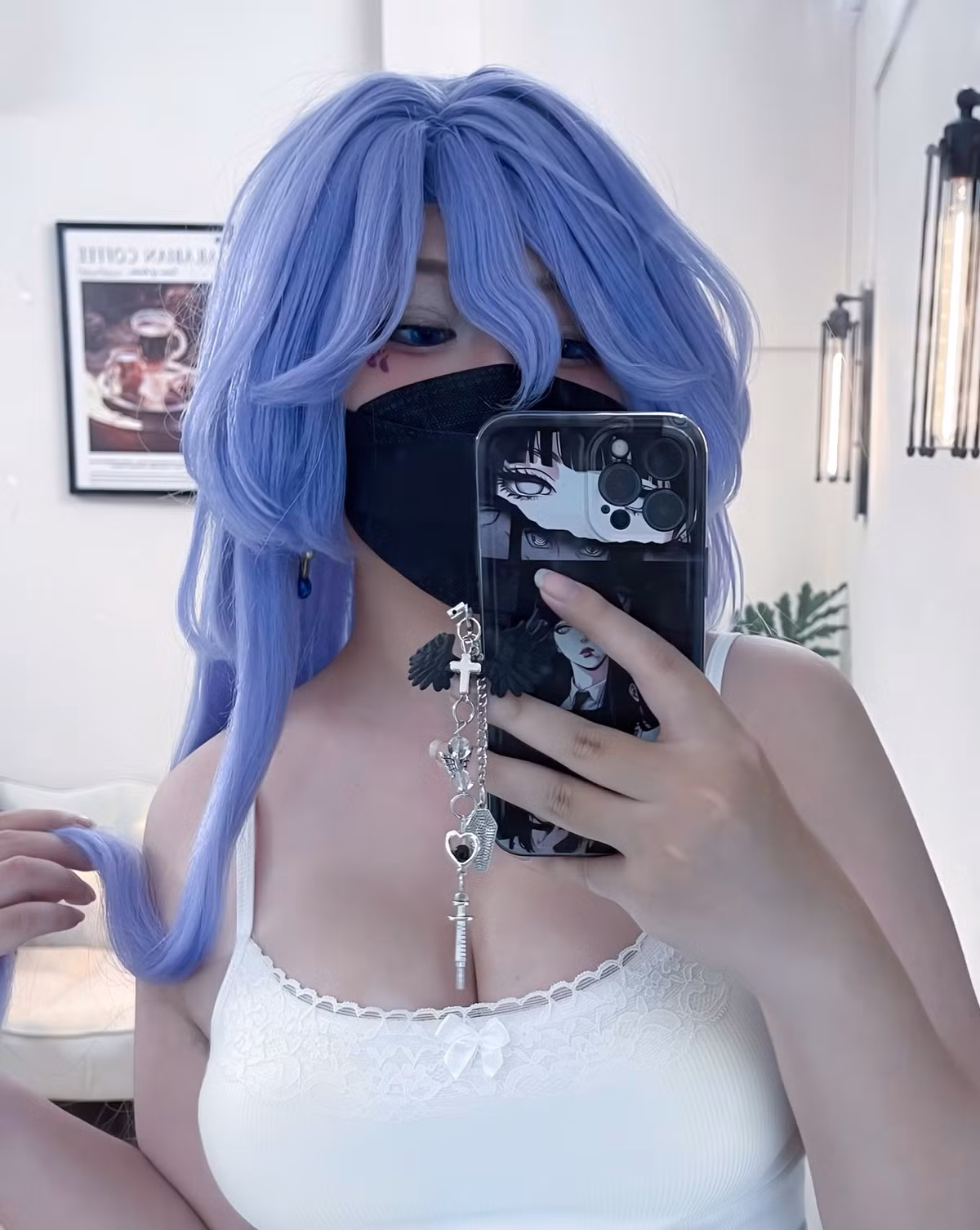 Azu Livyatan là hot girl làng cosplay đang khiến vô số netizen không ngừng bàn tán với phong cách quyến rũ "vừa đủ", bí ẩn nhưng cực kỳ cuốn hút.