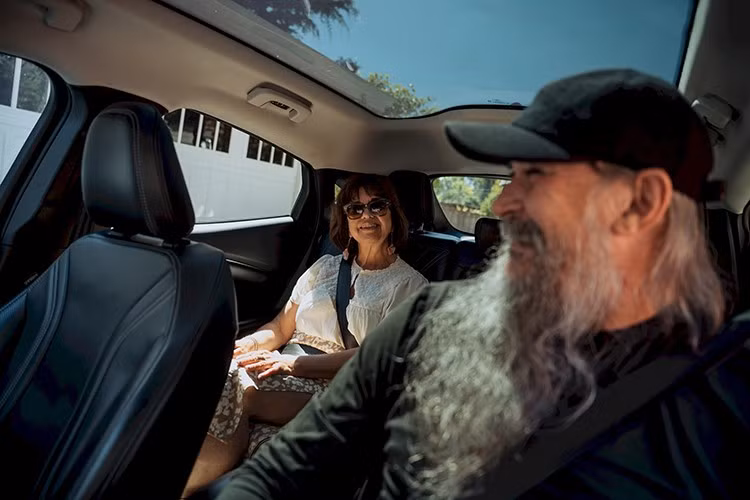 Thậm chí, nhờ hệ thống phanh tái tạo năng lượng - công nghệ đặc trưng trên các dòng xe điện, chiếc Mach-E của anh chưa cần thay phanh sau 3 năm sử dụng liên tục. Đây là lợi thế lớn của xe điện trong bối cảnh giá bảo dưỡng xe xăng ngày càng tăng cao.