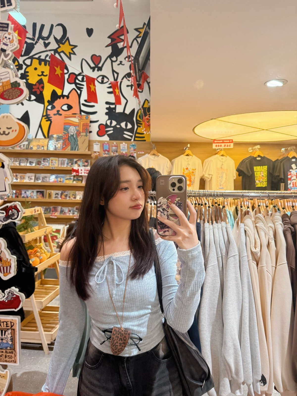 Hình ảnh Phương Thảo trên sân khấu esports vừa năng động, nhiệt huyết, vừa chỉn chu, góp phần đưa hình ảnh MC esports đến gần hơn với công chúng đại chúng.